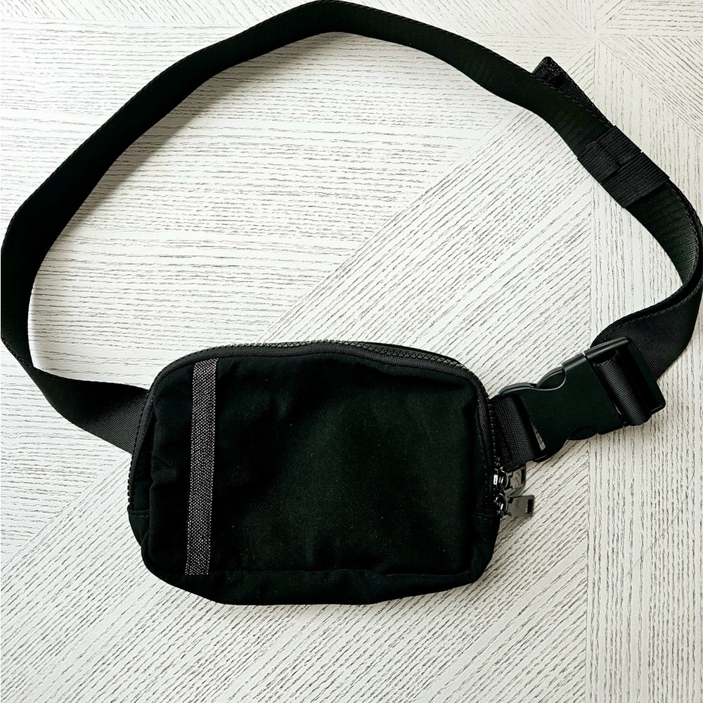 NWOT Chicos Black Fanny Pack with Bling